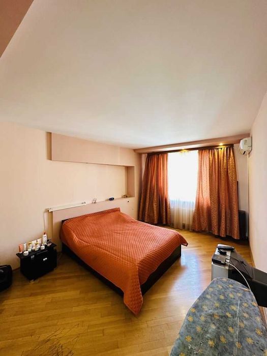 Дава се под наем Тристаен апартамент в София, Зона Б-18 - 95 кв.м за 663 € - Снимка #3