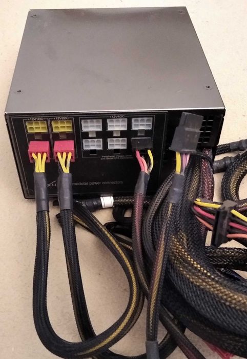 Sursa ATX Modulara 750W/800W/830W 80+ Gold, Impecabila !