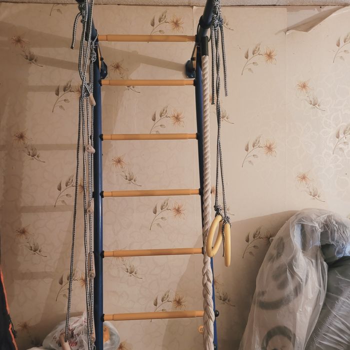 Продам шведскую стенку