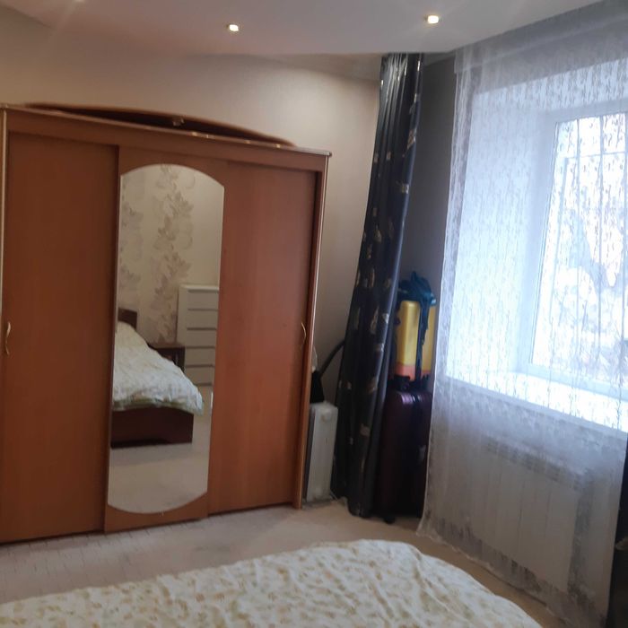 Продам 2 комн. квартиру в самом центре Караганды