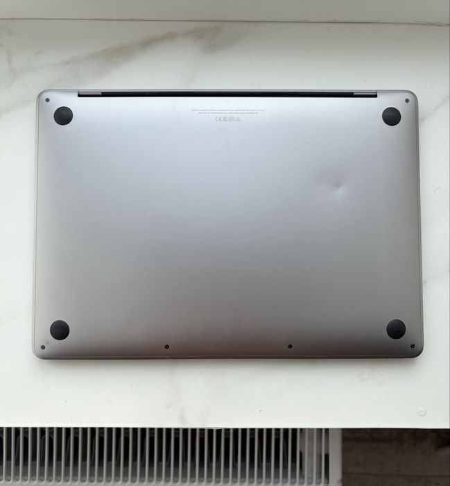 Продам Macbook Pro Intel Core i5