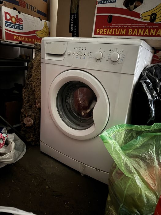 Вещи за продаване, съдомиялна, пералня, аквариум , кошници тн.