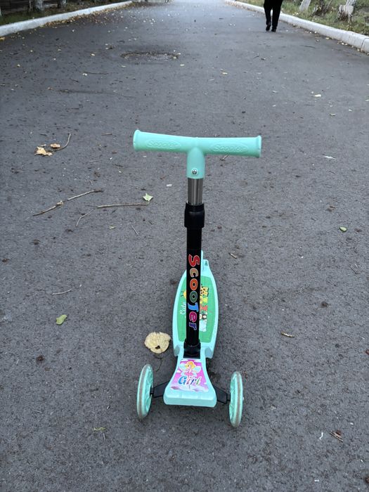 Продам самокат детский