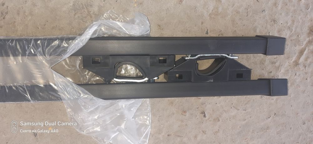 Bagajnik reylingi bor moshinaga