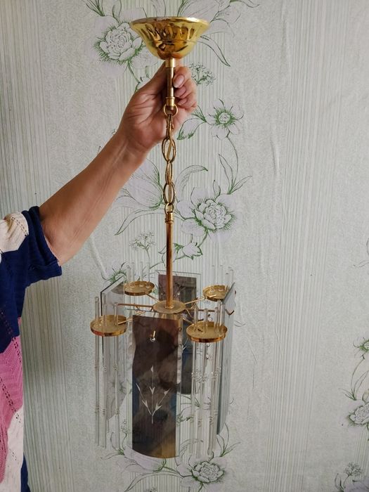 Люстра для комнат