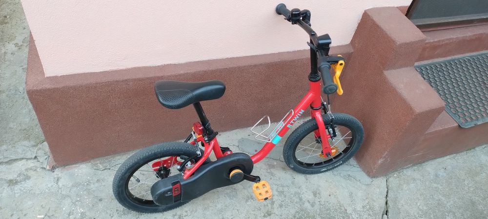 Vând Bicicleta Btwin 14 inch