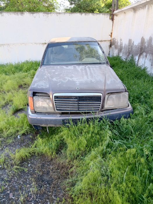 Мерседес Е220 по запчастям