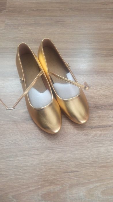 Туфли для народных танцев