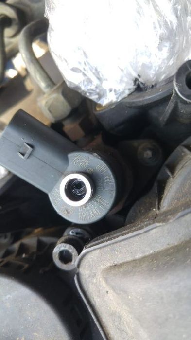 Injector 2.0 d 320d 204d4 bmw seria 3 e46 seria 5 60 e61 0445110080