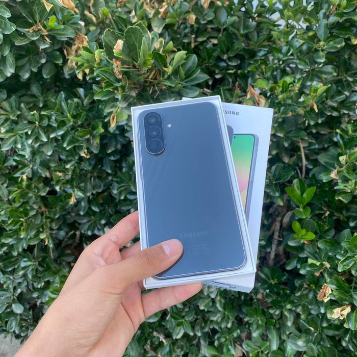 Samsung A56 sotiladi dastavka bor