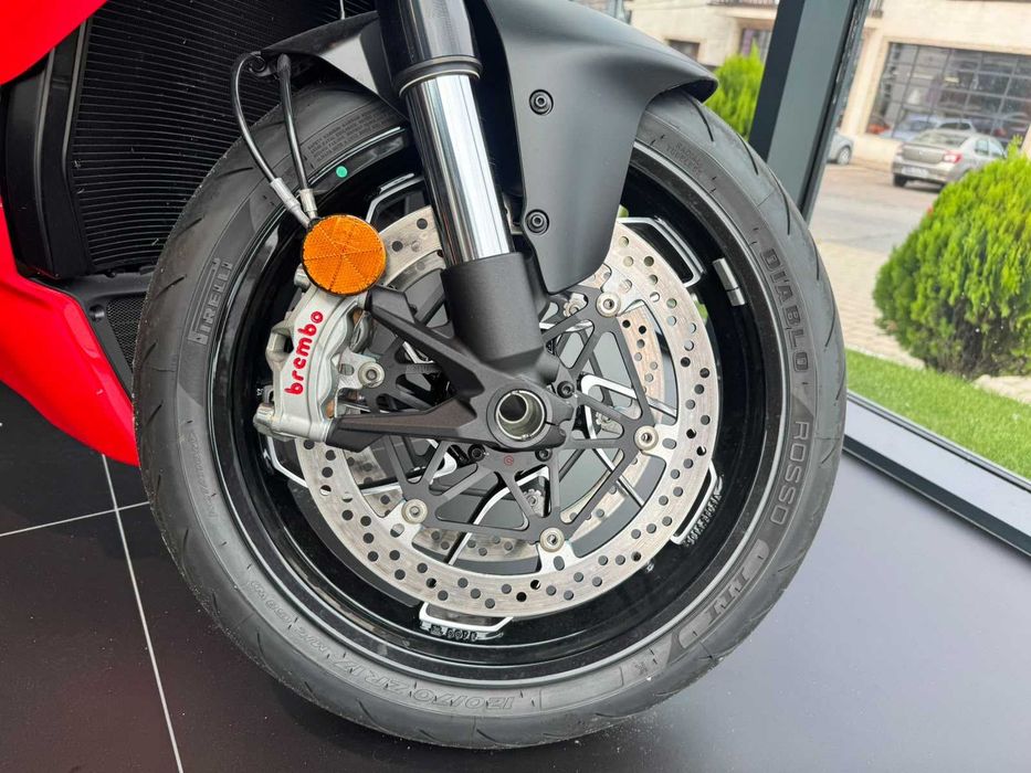 CocMotors vinde Ducati Diavel V4