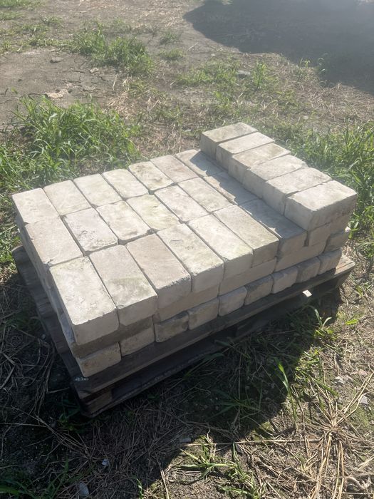 Продам кирпичи силикатные