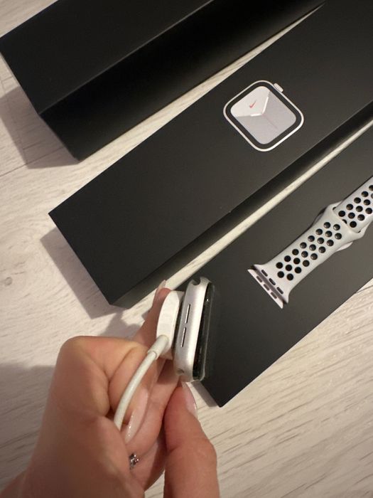 Apple Watch Series 5 Nike