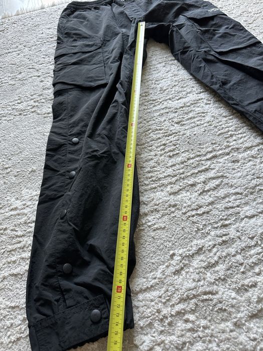 Pantaloni de fas