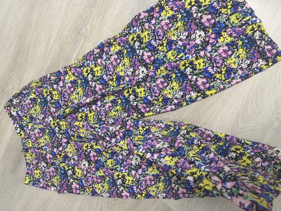 Pantaloni Zara din vascoza ca noi!