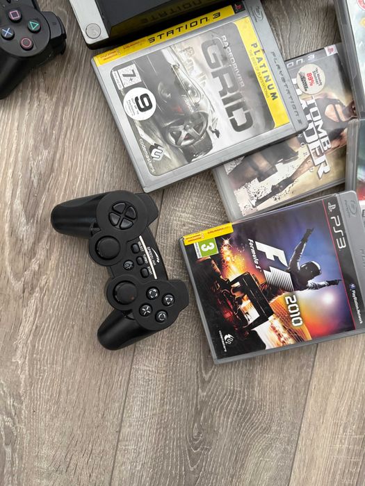 Playstation 3 с джойстици и игри