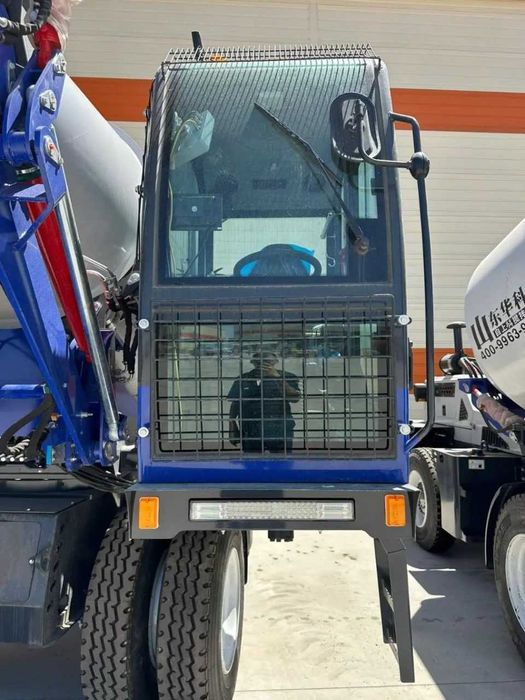 Автобетоносмеситель с самозагрузкой Carmix HK-5500 Кармикс