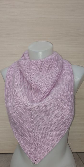 Ръчно изплетени шалове