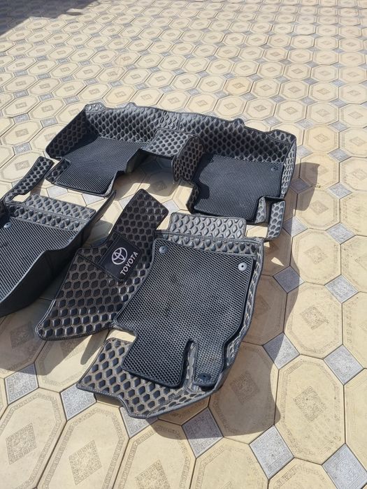 Полики автомобиля