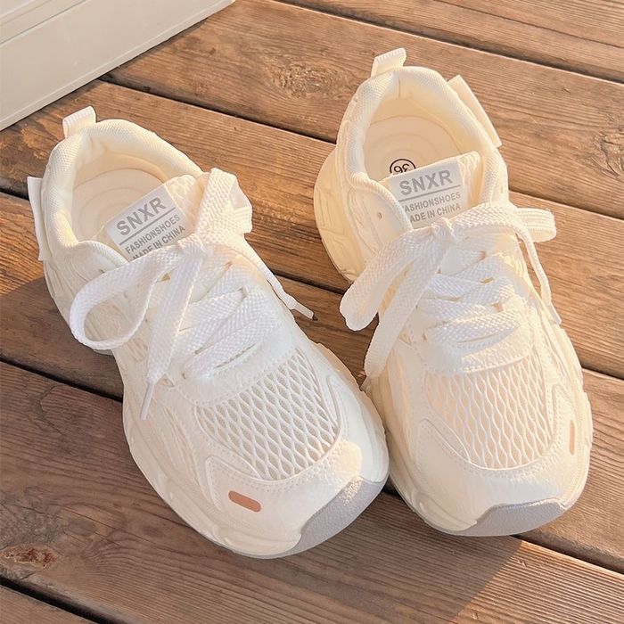 Кроссовки летние