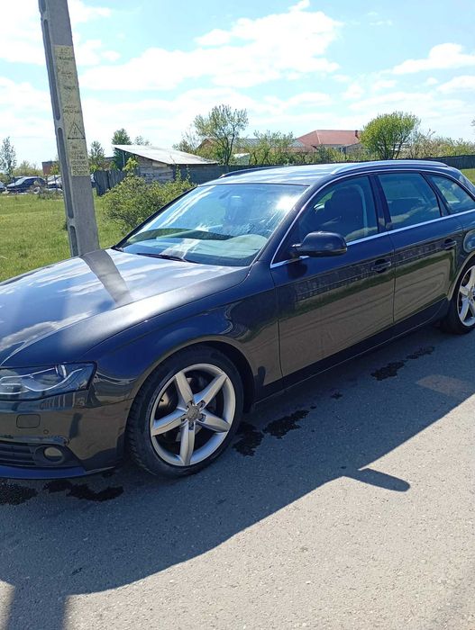 Masina Audi A4 an 2010