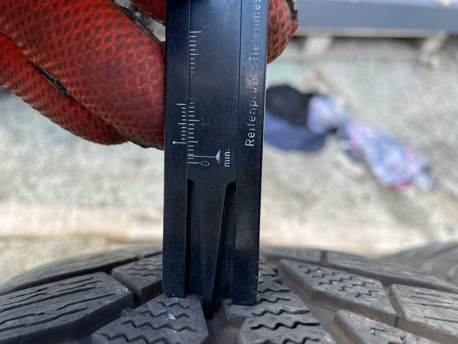 15цола Джанти 4х100 Opel Corsa 6J et39 Semperit 185/65/15