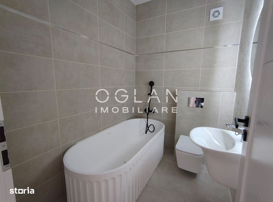 Penthouse 4 cam, terasa 78 mp, La Cheie, D. Stanca