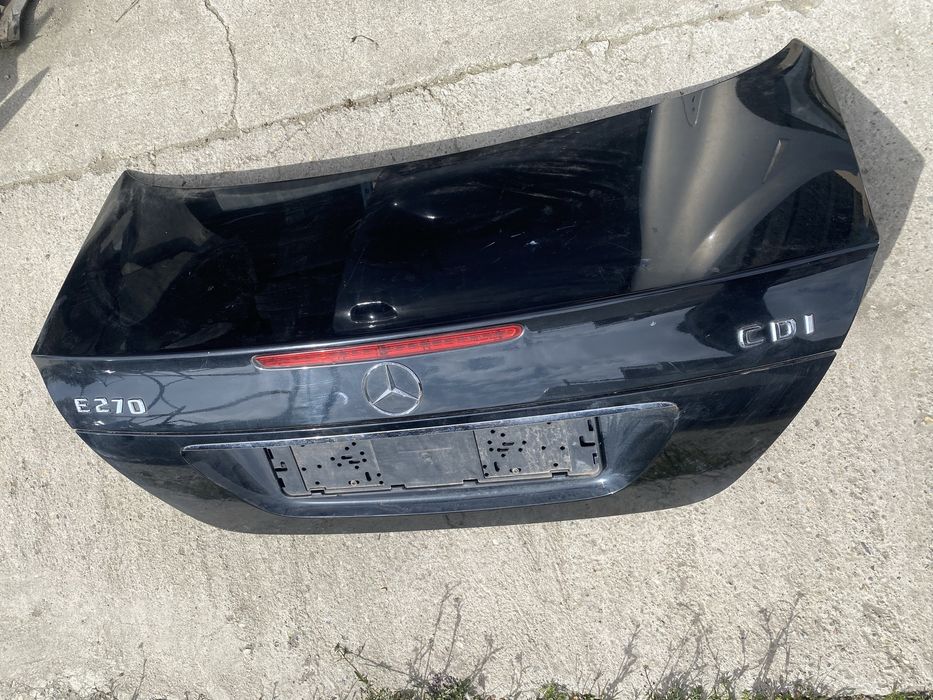 Capota Porbagaj Mercedes E W211 Pret 300 lei