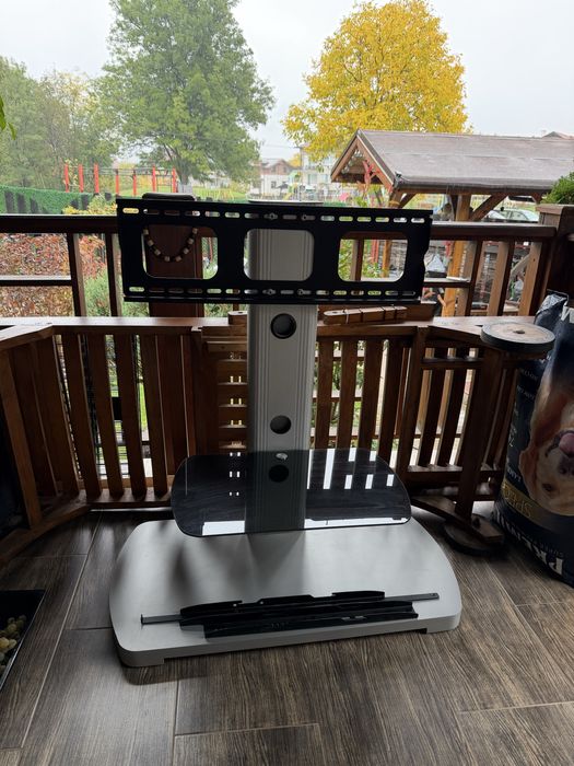 Стойка за телевизор