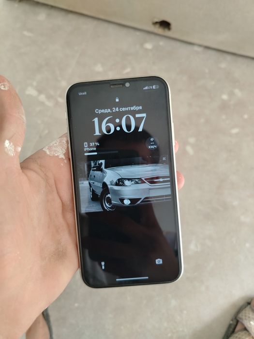Iphone 11 holati idyal 128talik ochilmagan yomky 70