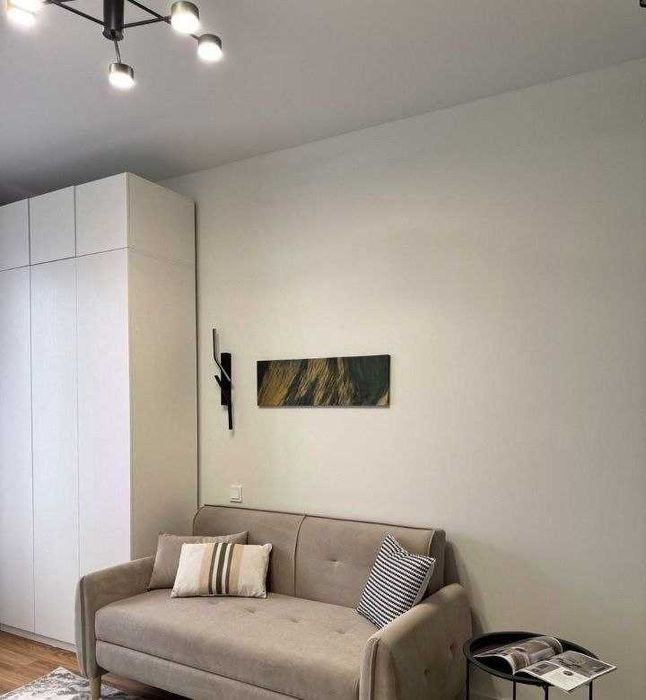 Сдам срочно авторскую 1 ком кв-ру 4/9 на Юнусабаде 19 А1