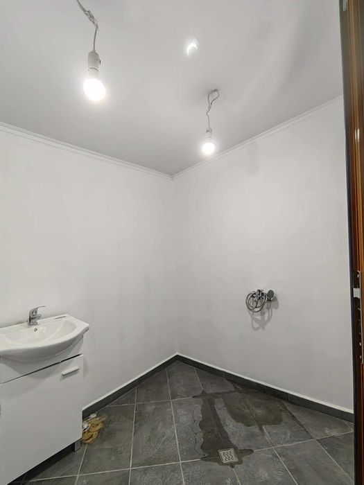 Къща в село Манастир