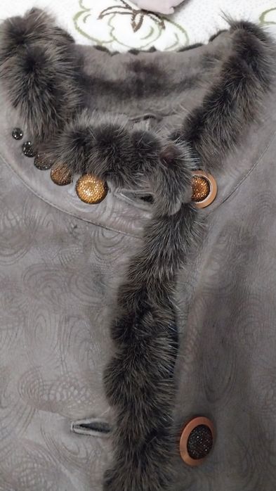 Дубленка женская, размер L