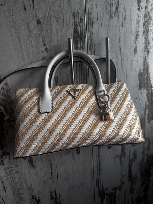 Дамска чанта Guess,Steve Maden