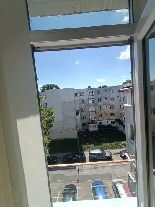 Vând apartament 2 camere