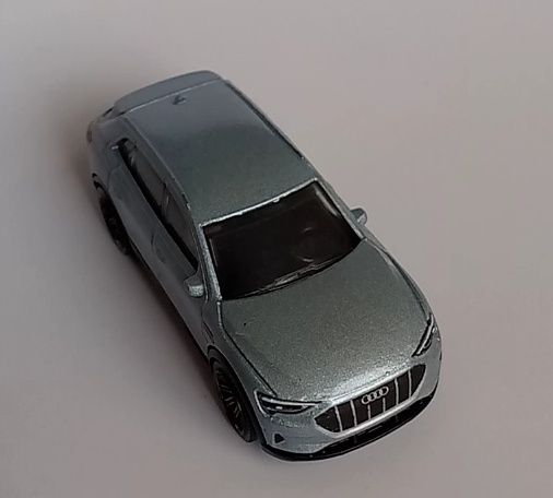Модели машинок Hot Wheels, Matchbox, Maisto, Deagostini