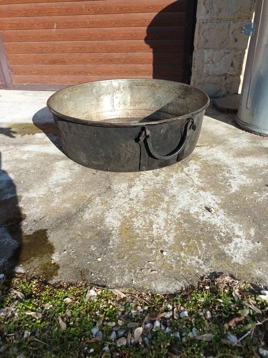 Тава за варене на лютеница