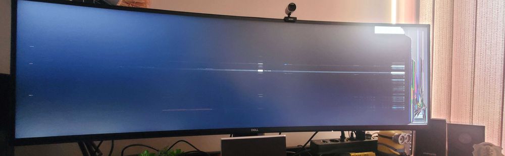 Dell UltraSharp 49 Curved USB-C Hub Monitor - U4924DW - за части или ремонт