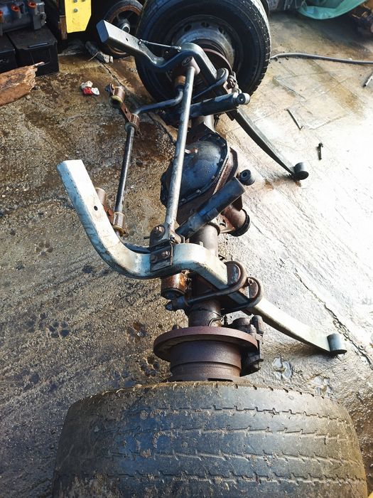 Punte spate roti duble Iveco 65 C an fabricație 2007