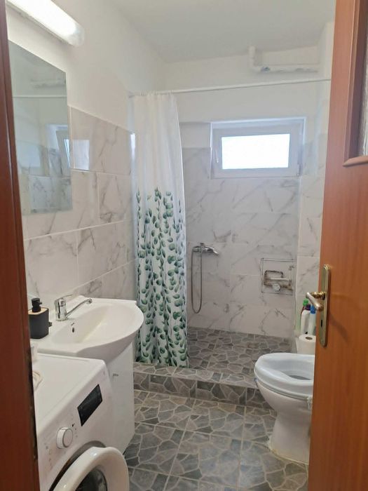 PF Vand Apartament cu 3 Camere