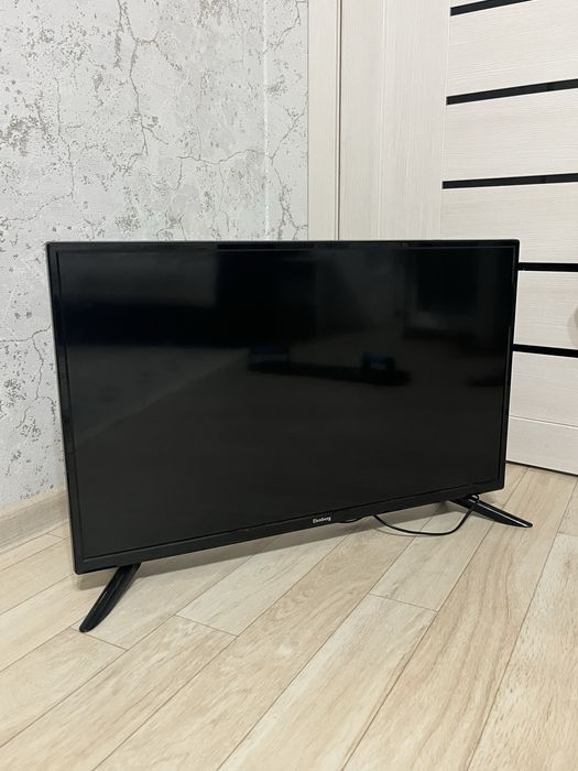 Продаю телевизор в очень хорошим состояние