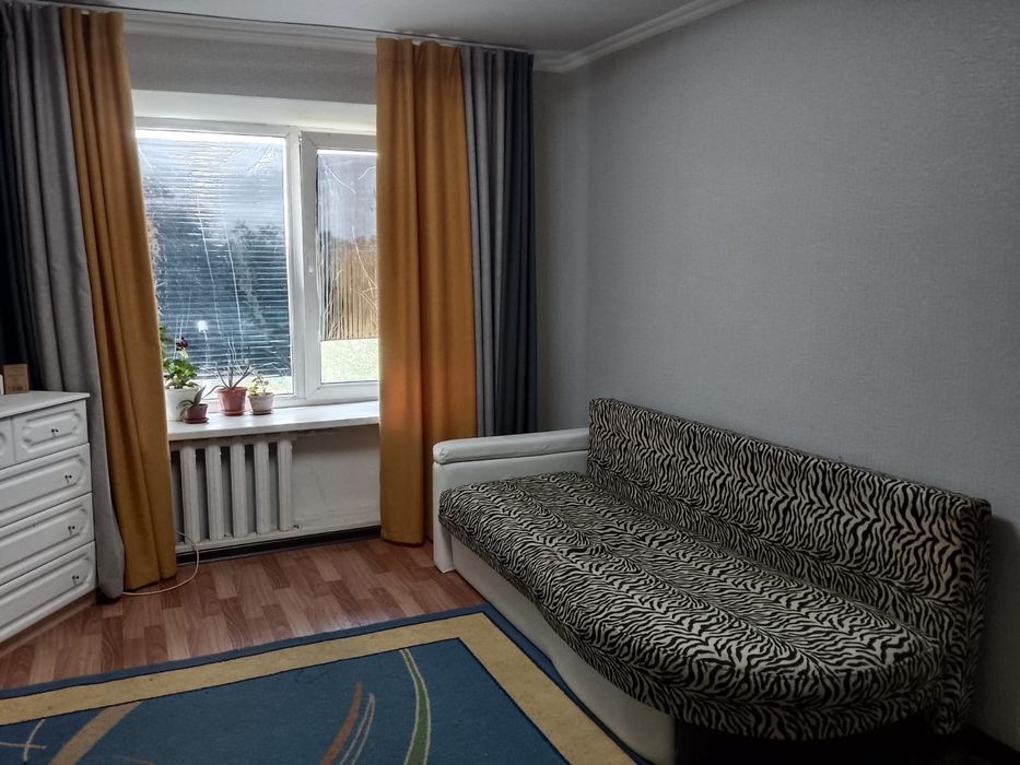 Продам 2 комн общежитие