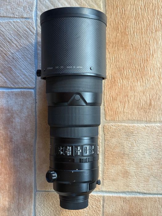 Nikon 300 mm, f2.8 VR