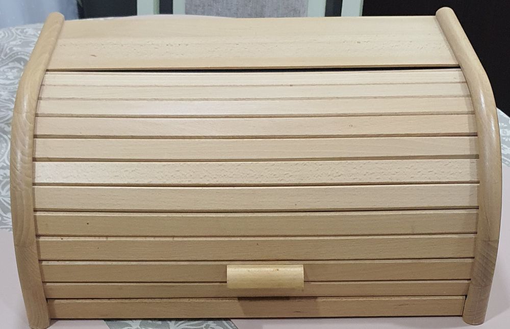 Продам хлебницу деревянную