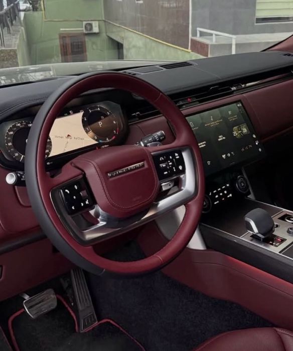 Nasiya savdoga Range Rover Autobiografy P400