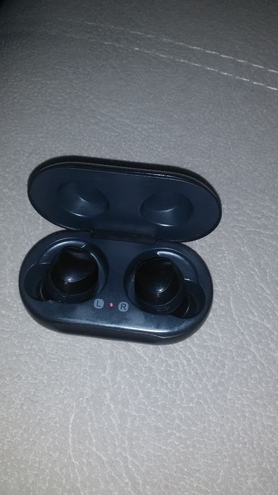 Наушники Samsung Galaxy Buds