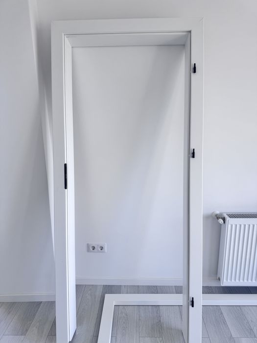 Usa de interior, Porta Door