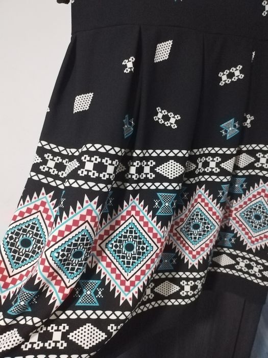 Rochie cu imprimeu traditional