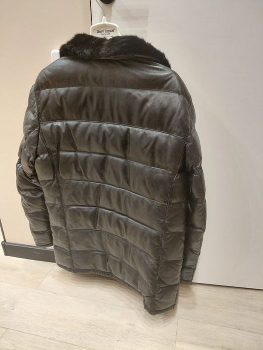 Дубленка с кепкой норковой