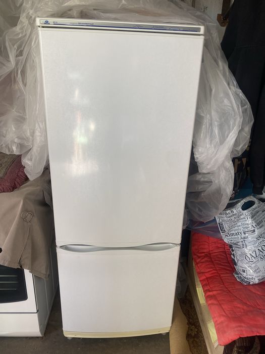 Продаю холодильник атлант